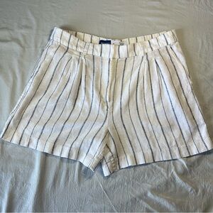 Old Navy Taylor Shorts Adjustable Waist Women Sz M White/Blue Stripe NWOT Preppy